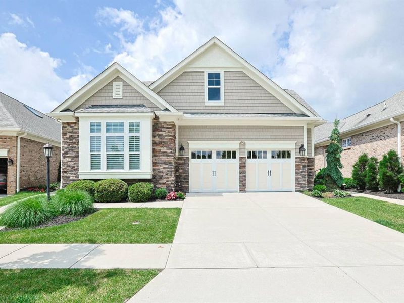 115 Candlewood Circle, Montgomery, OH 45249 Photo 2