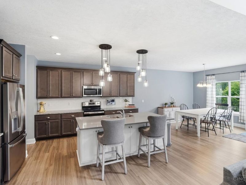 8007 Acorn Trail, Hamilton Twp, OH 45039 Photo 14