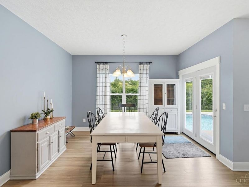 8007 Acorn Trail, Hamilton Twp, OH 45039 Photo 16