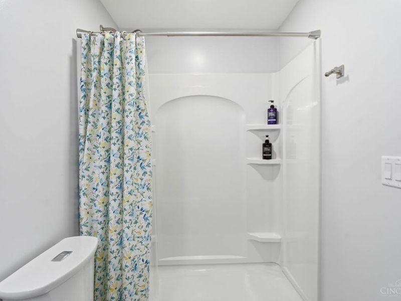 8007 Acorn Trail, Hamilton Twp, OH 45039 Photo 29