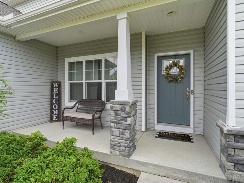 8007 Acorn Trail, Hamilton Twp, OH 45039 Photo 6