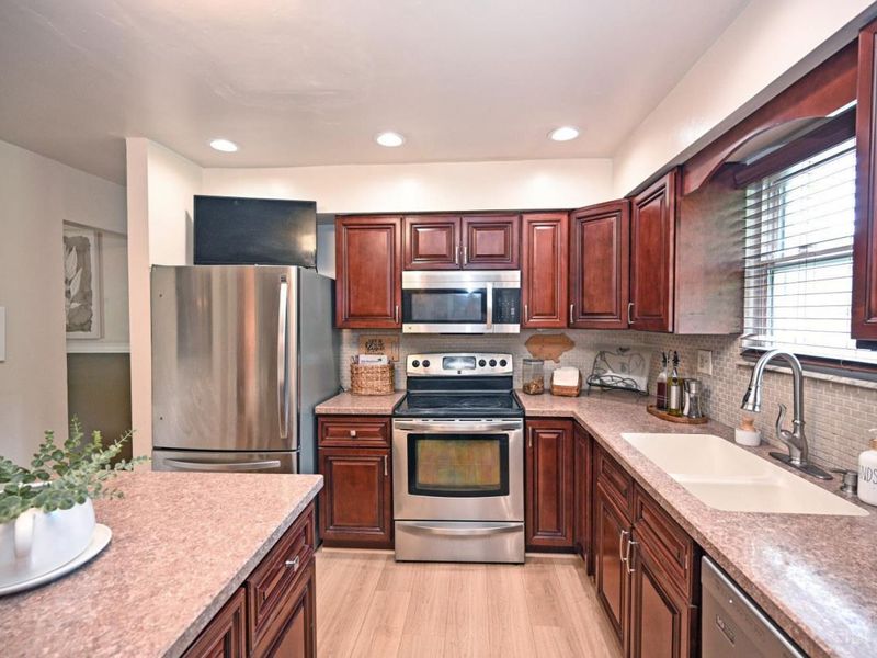 8207 Asbury Hills Drive, Anderson Twp, OH 45255 Photo 13