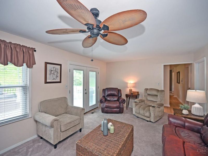 8207 Asbury Hills Drive, Anderson Twp, OH 45255 Photo 21