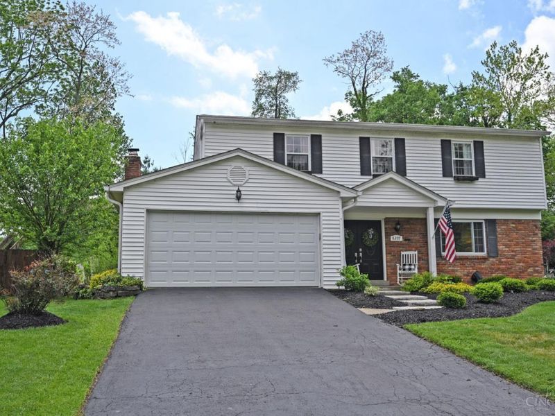 8207 Asbury Hills Drive, Anderson Twp, OH 45255 Photo 3