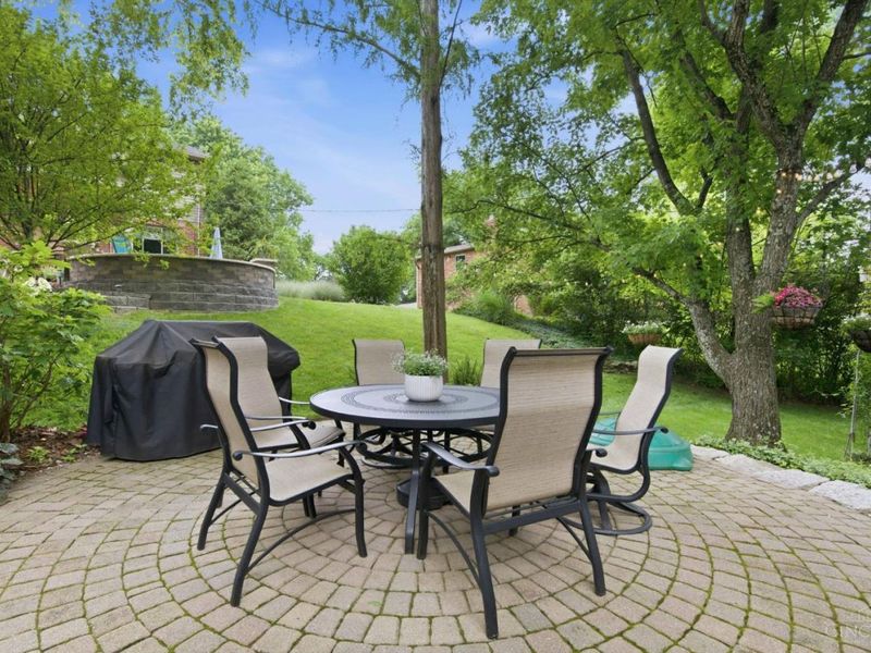 2809 Meigs Ln, Green Township, OH 45233 Photo 4