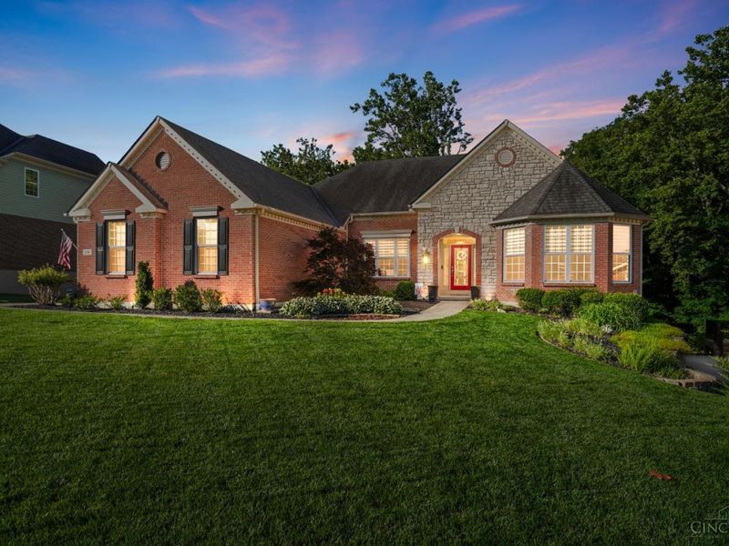 136 Colonial Drive, Loveland, OH 45140 Photo 2