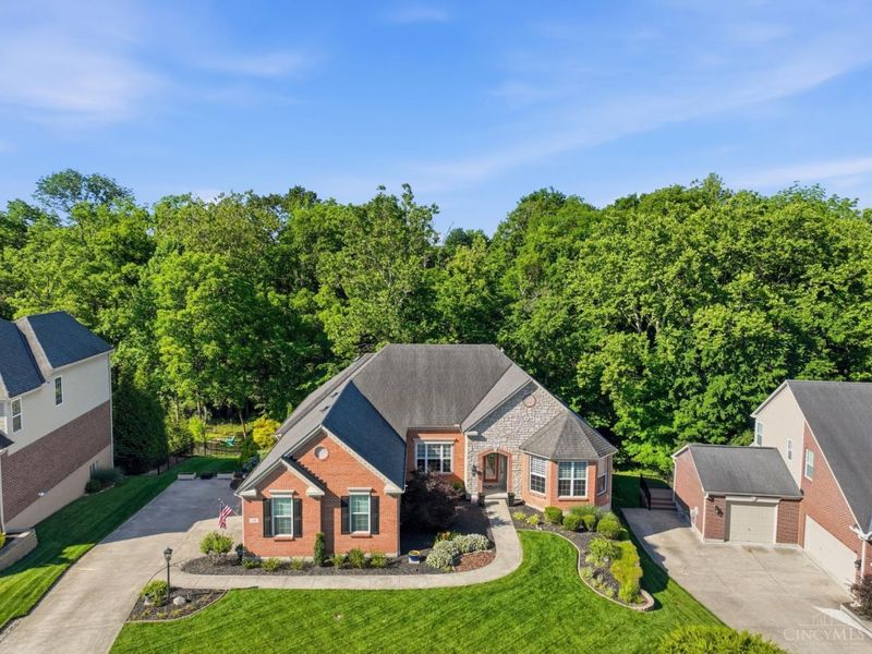 136 Colonial Drive, Loveland, OH 45140 Photo 3