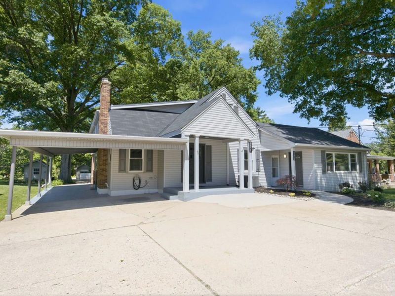 8801 Plainfield Road, Sycamore Township, OH 45236 Photo 2