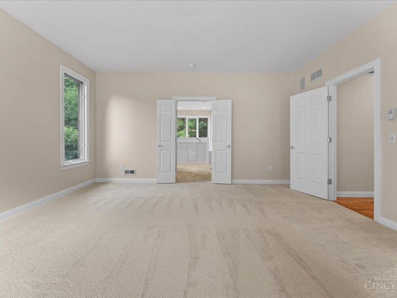 9761 Farmstead Drive, Symmes Township, OH 45140 Photo 15