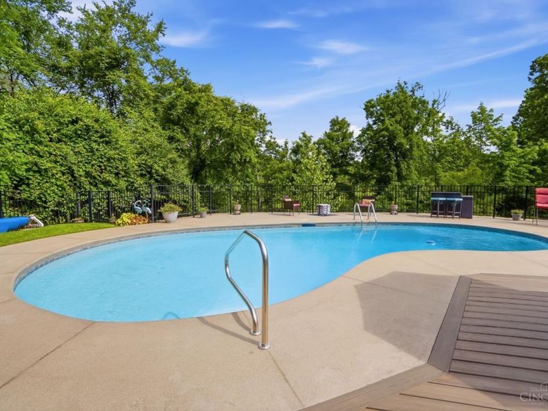 8038 New Brunswick Drive, West Chester, OH 45241 Photo 6