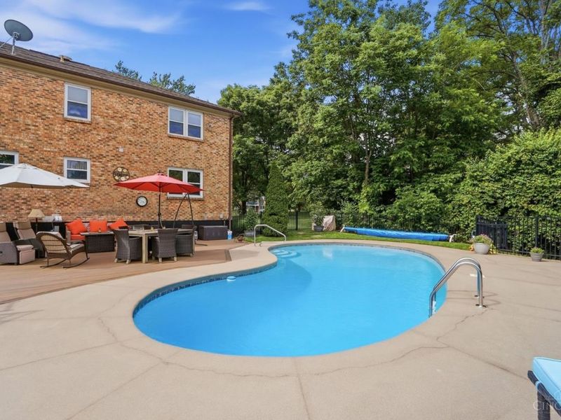 8038 New Brunswick Drive, West Chester, OH 45241 Photo 7