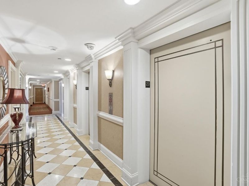 2200 Victory Parkway, Unit 2303, Cincinnati, OH 45206 Photo 11