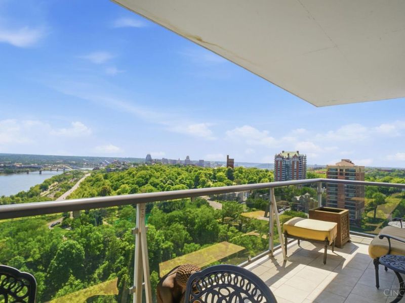 2200 Victory Parkway, Unit 2303, Cincinnati, OH 45206 Photo 8