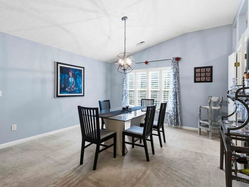 5874 Stonebridge Circle, Miami Twp, OH 45150 Photo 16