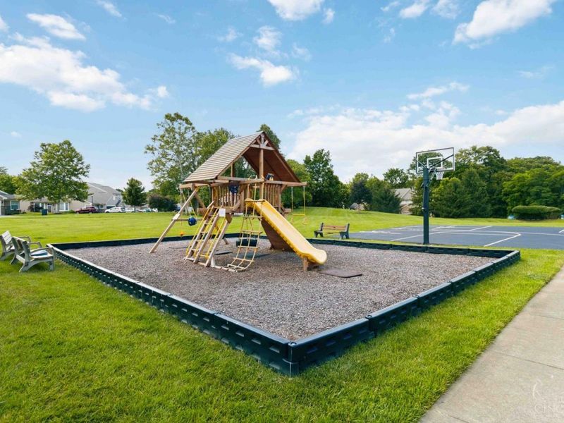 5874 Stonebridge Circle, Miami Twp, OH 45150 Photo 30