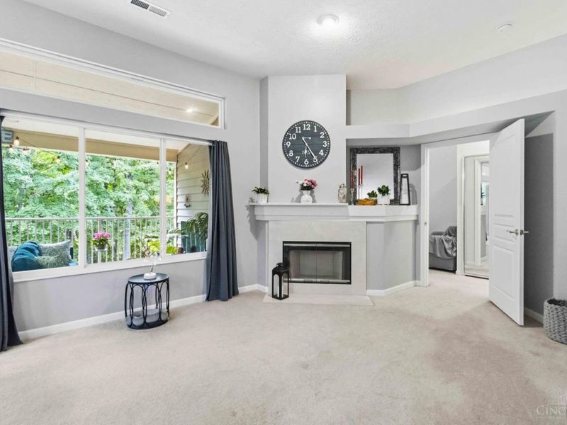 5874 Stonebridge Circle, Miami Twp, OH 45150 Photo 8