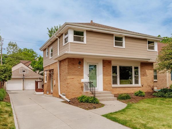 111 N 85th STREET, Wauwatosa, WI 53226