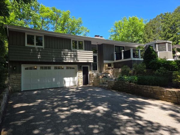 21180 Mary Lynn DRIVE, Brookfield, WI 53045