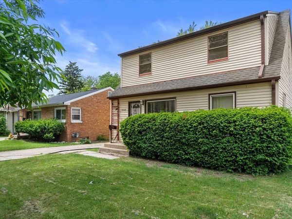 5049 N 55th STREET, Milwaukee, WI 53218