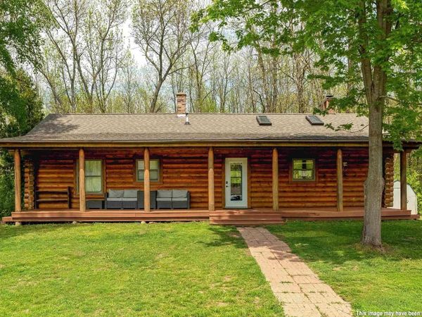 1033 W Bigelow St, Washburn, WI 54891