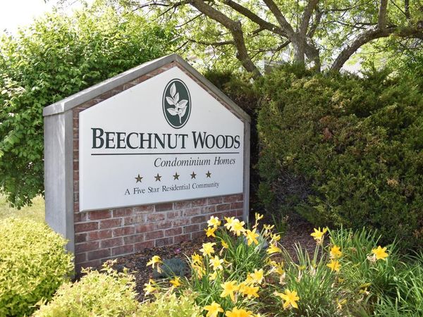 803 Cheyenne AVENUE, Unit E, Grafton, WI 53024