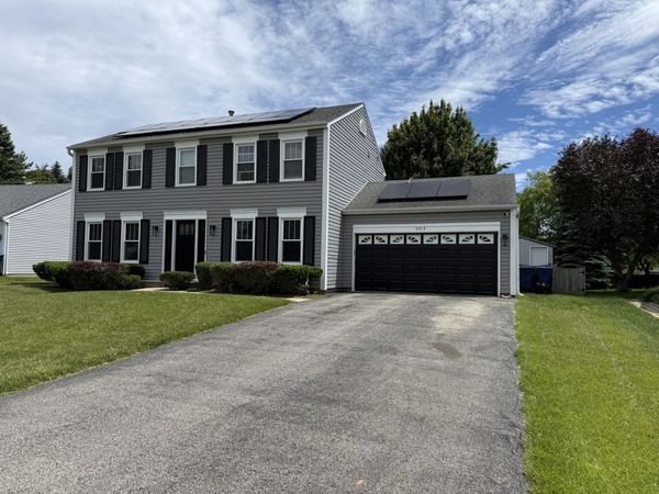 2013 Liberty Lane, Gurnee, IL 60031