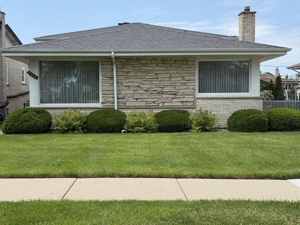 8506 N Clifton Avenue , Niles, IL 60714
