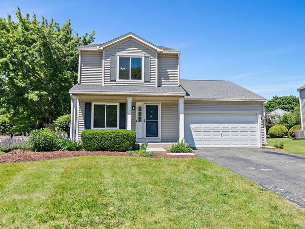1 Marie Court, South Elgin, IL 60177