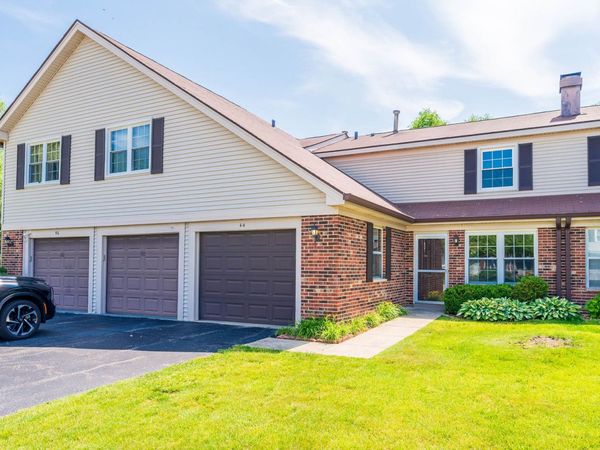 44 Willow Circle, Cary, IL 60013