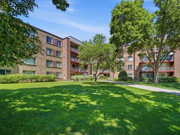 Unit 314, Palatine, IL 60074