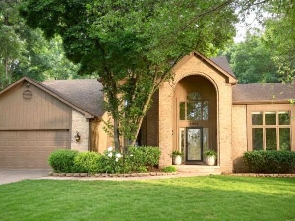 6985 Springcrest Court, Clarkston, MI 48346
