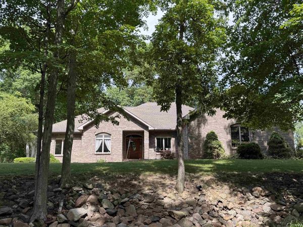 11624 W Briarwood Drive, Monticello, IN 47960