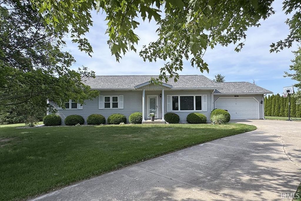 11521 County Road 24, Middlebury, IN 46540 Main Photo