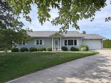 11521 County Road 24, Middlebury, IN 46540