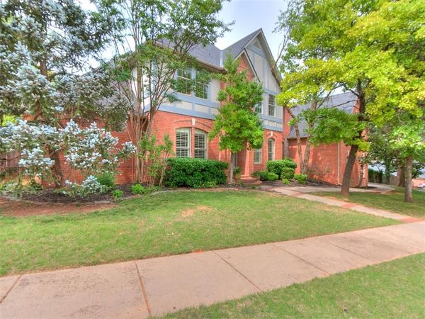 2917 Kingwood Drive, Edmond, OK 73013