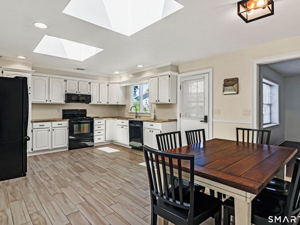 8 Woodchuck , Norwalk, CT 06854