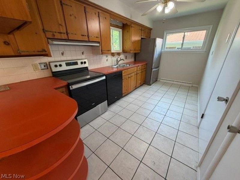 1252 Broadway Avenue, Bedford, OH 44146 Photo 5