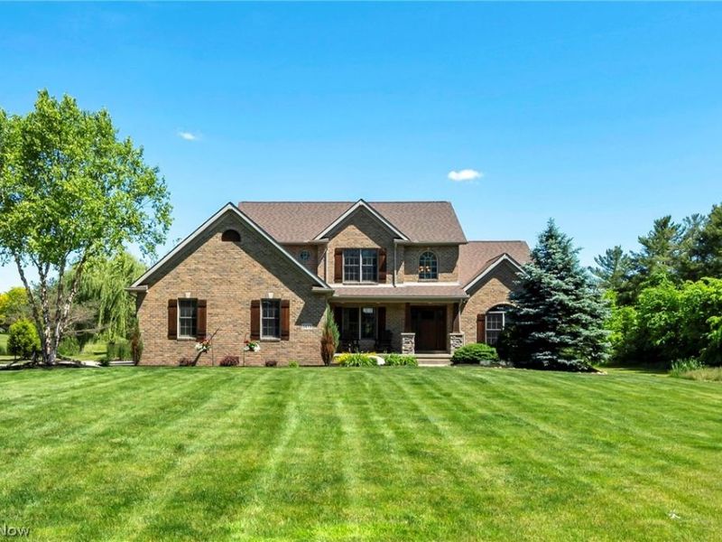 2473 Halle Drive , Medina, OH 44256 Photo 2