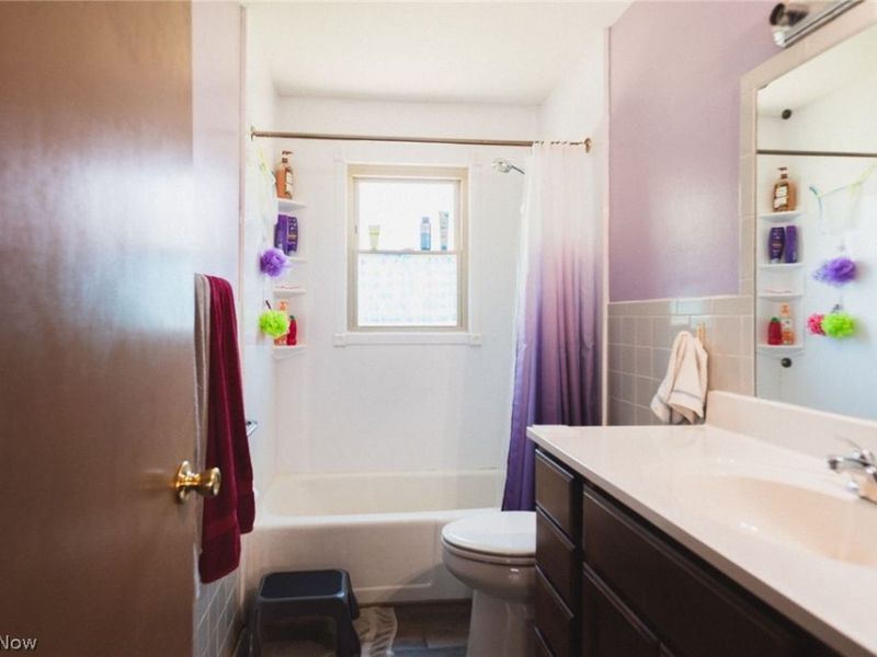 701 Jones Street , Hubbard, OH 44425 Photo 12