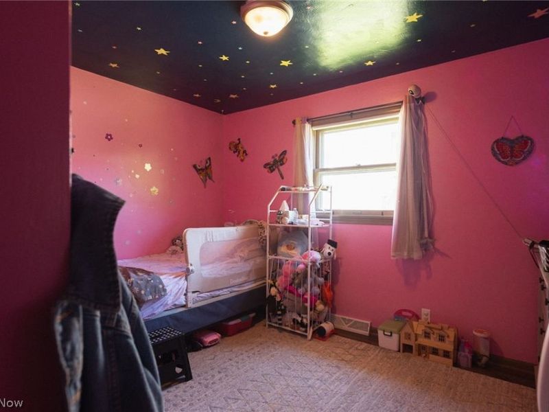 701 Jones Street, Hubbard, OH 44425 Photo 8