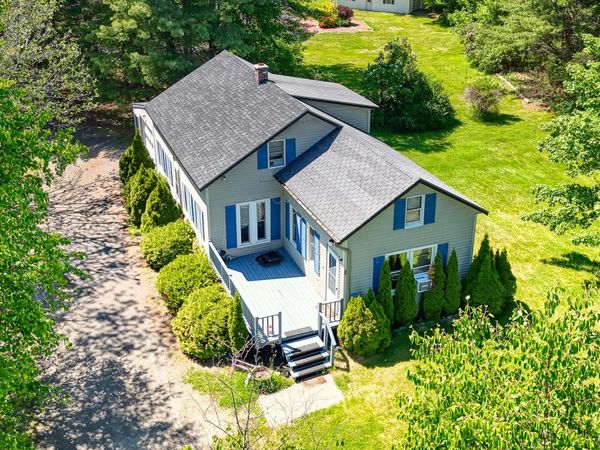 1 Janabye Lane , Hallowell, ME 04347