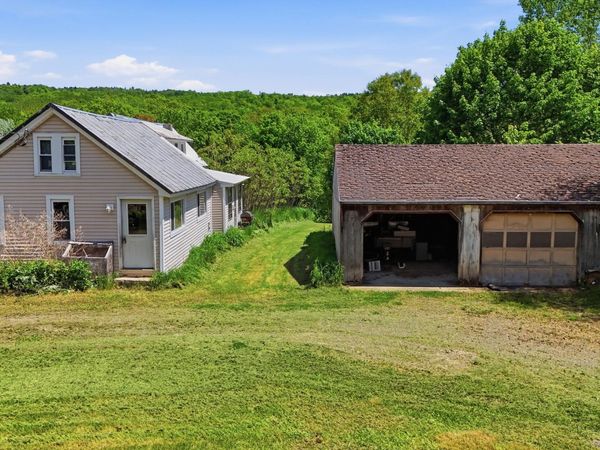 66 Farmington Road , Strong, ME 04983