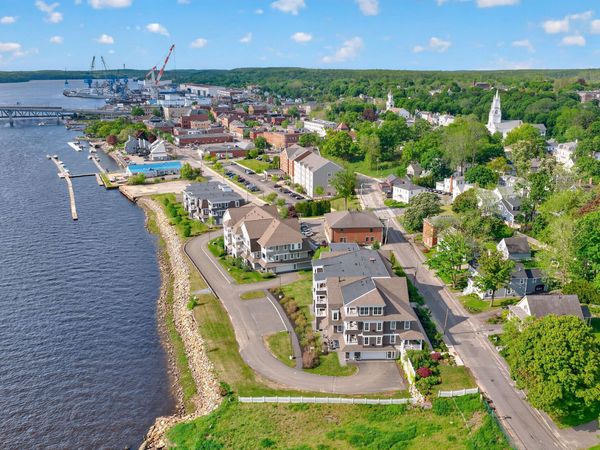 285 Front Street, Unit 302, Bath, ME 04530