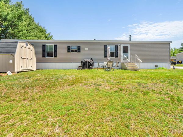 21 Purington Avenue , Mechanic Falls, ME 04256