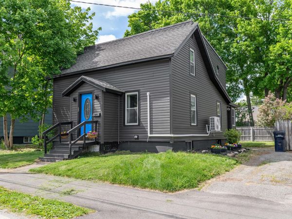 53 Linden Street , Bangor, ME 04401