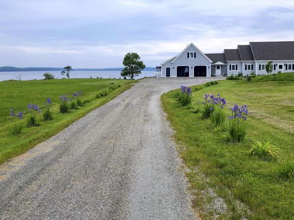85 River Road , Cushing, ME 04563