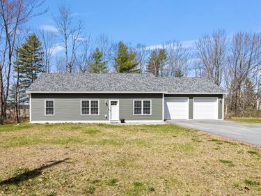 699 Beech Hill Road , Auburn, ME 04210
