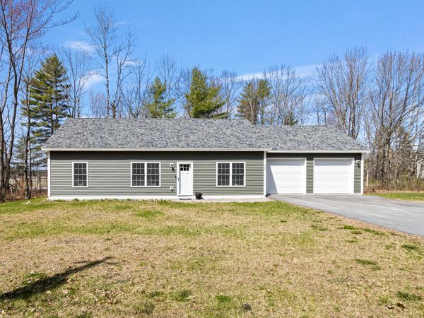 699 Beech Hill Road , Auburn, ME 04210