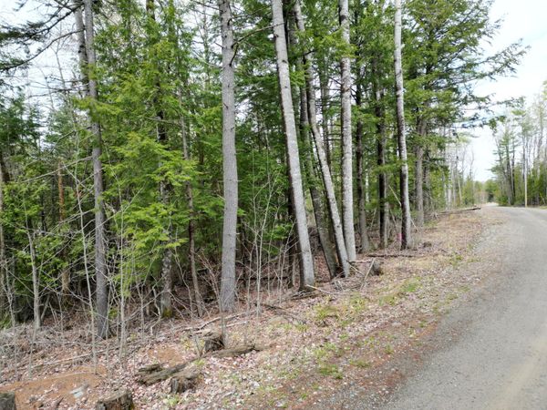 8 Twin Springs Lane , Lincoln, ME 04457
