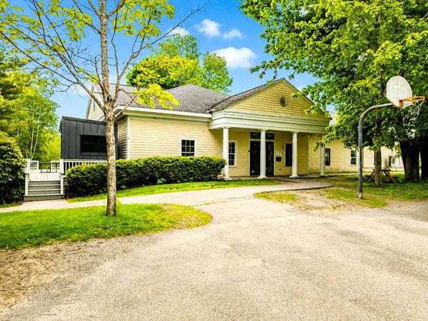 10 Knowlton Street , Camden, ME 04843
